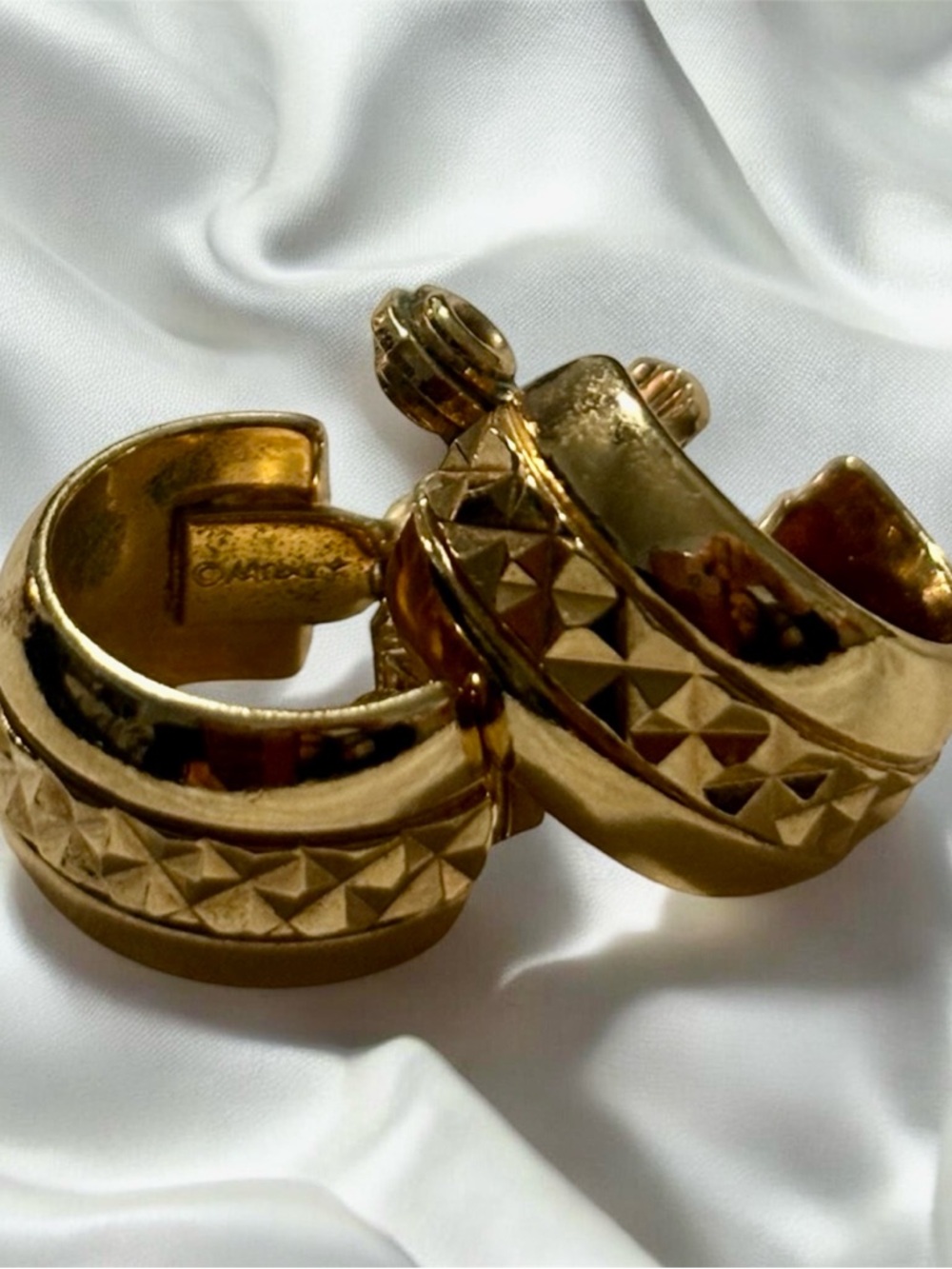 Vintage Monet gold hoop earrings 80s huggie small clip on earrings